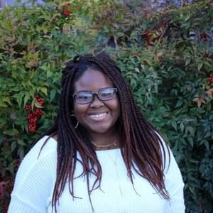 Meet your Posher, Nikki